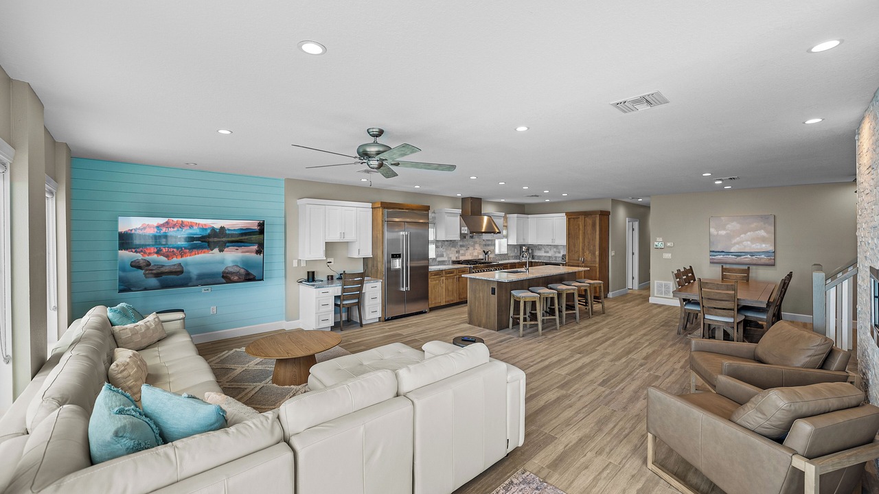Photo of Livingroom in Redington Shores