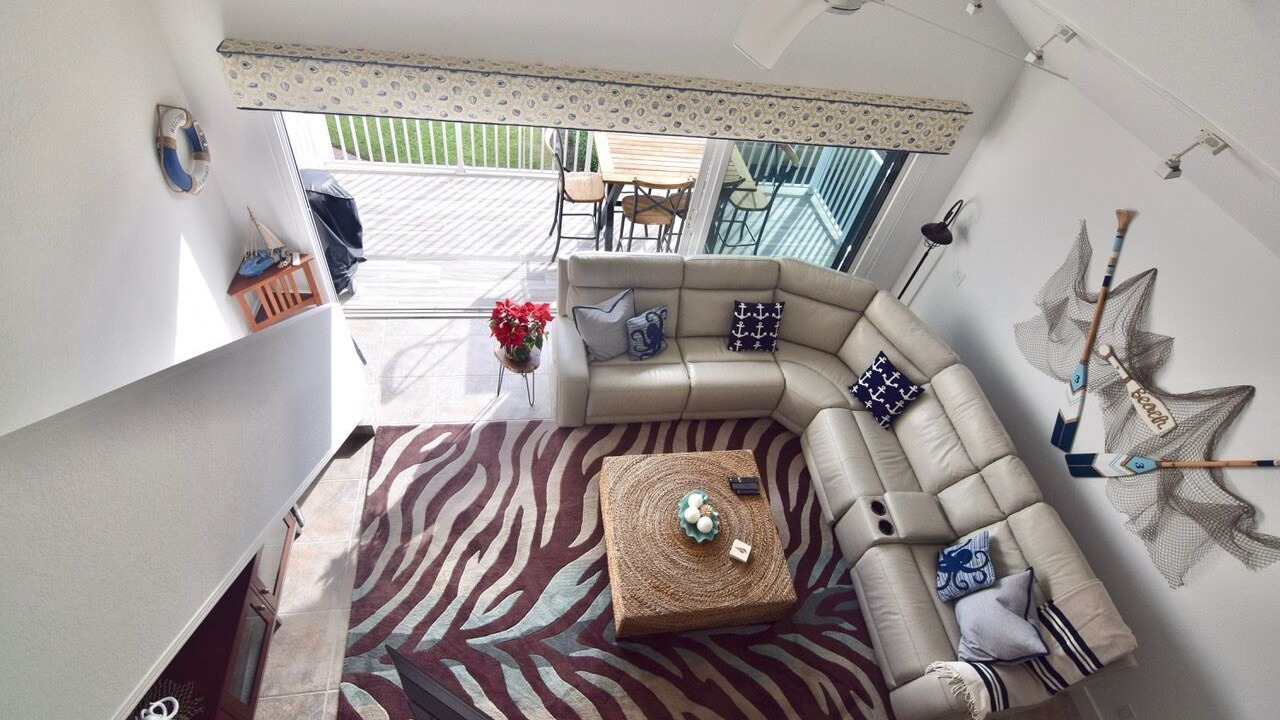 Photo of Livingroom in Stuart