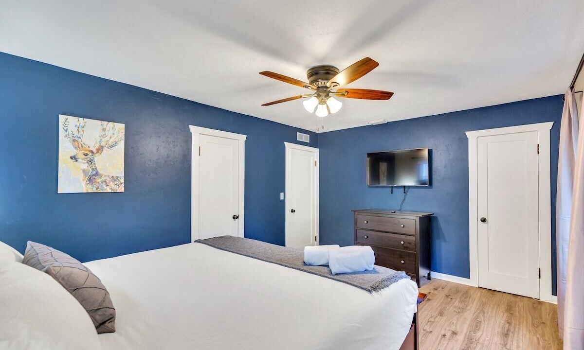 Photo of Bedroom in River Oaks