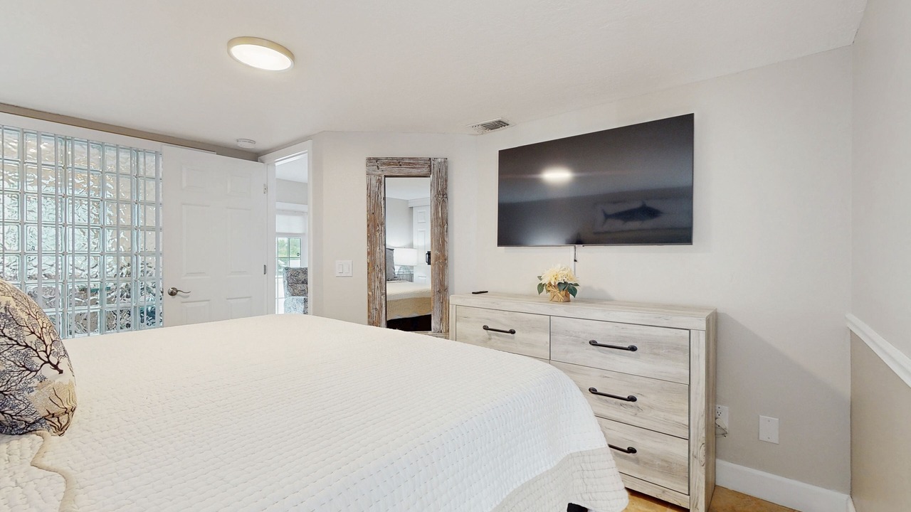 Photo of Bedroom in Cape Caneveral Beach Gardens