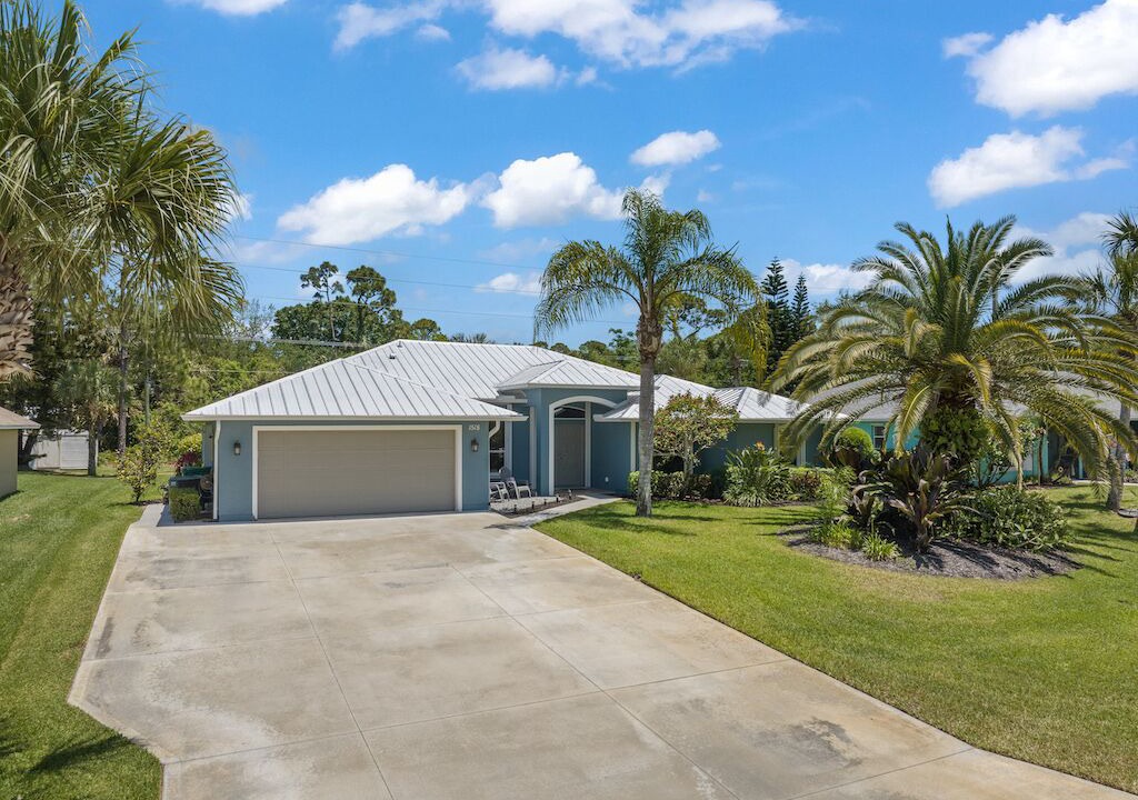 Photo of Outdoor in Sebastian Highlands