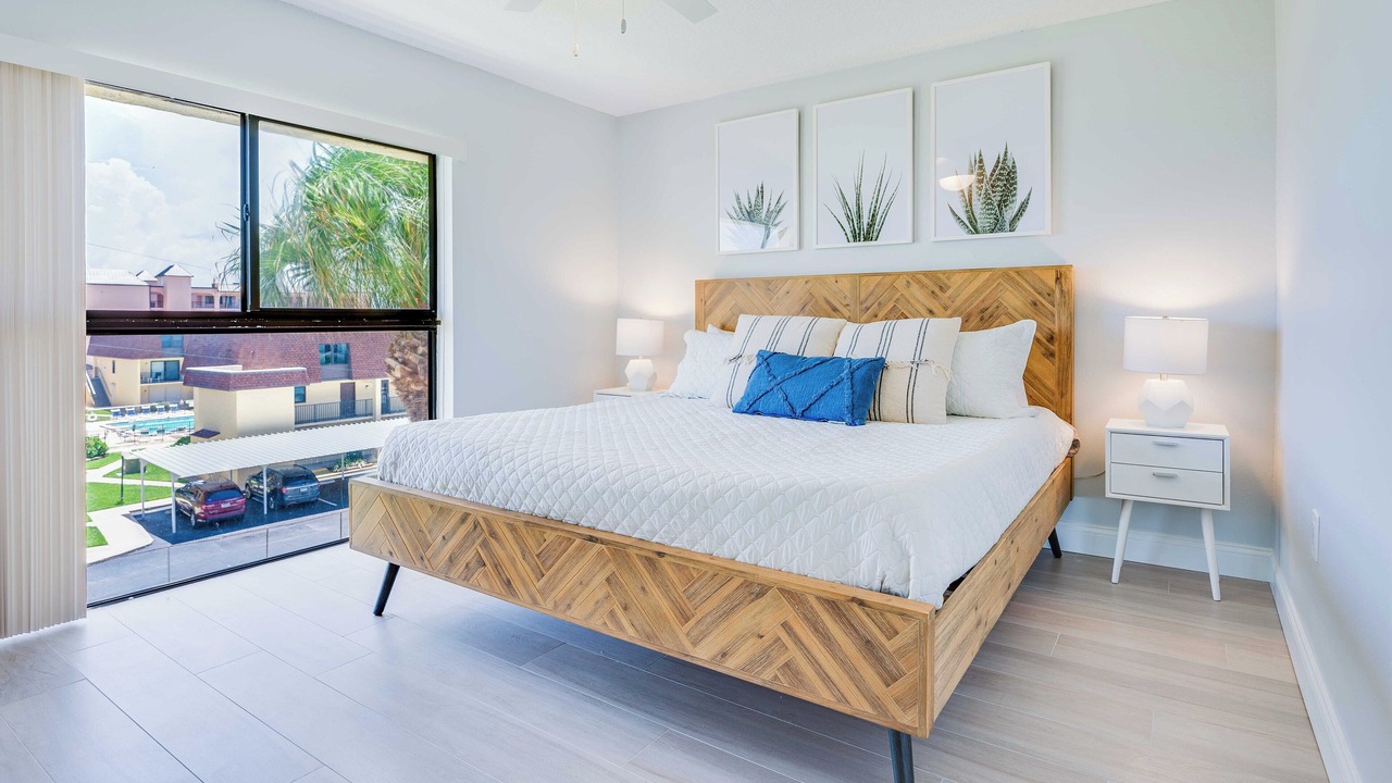 Photo of Bedroom in Cocoa Beach