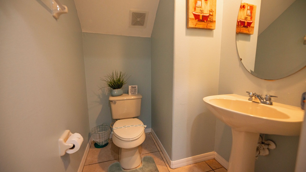 Photo of Bathroom in Meadow Woods