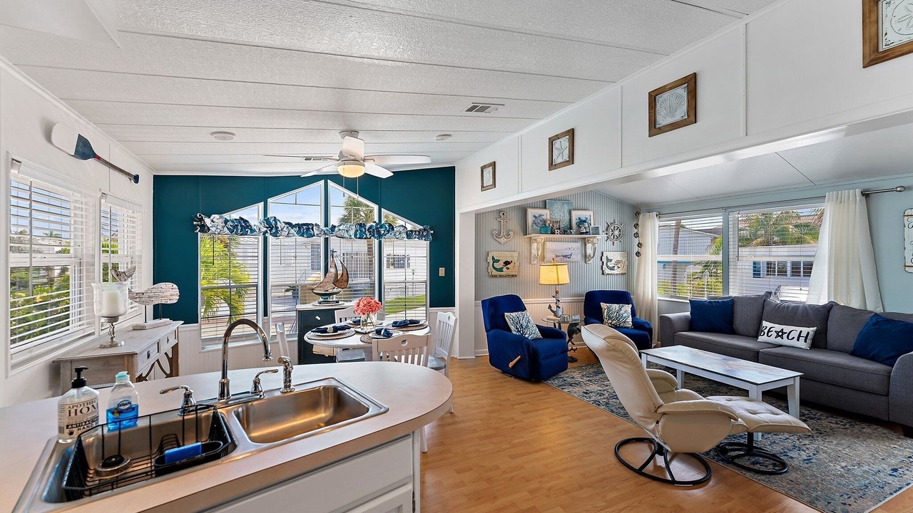 Photo of Livingroom in Nettles Island