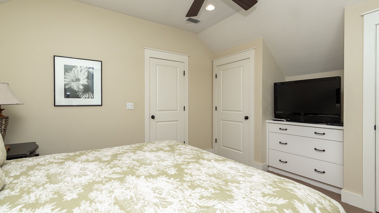 Photo of Bedroom in Apalachicola
