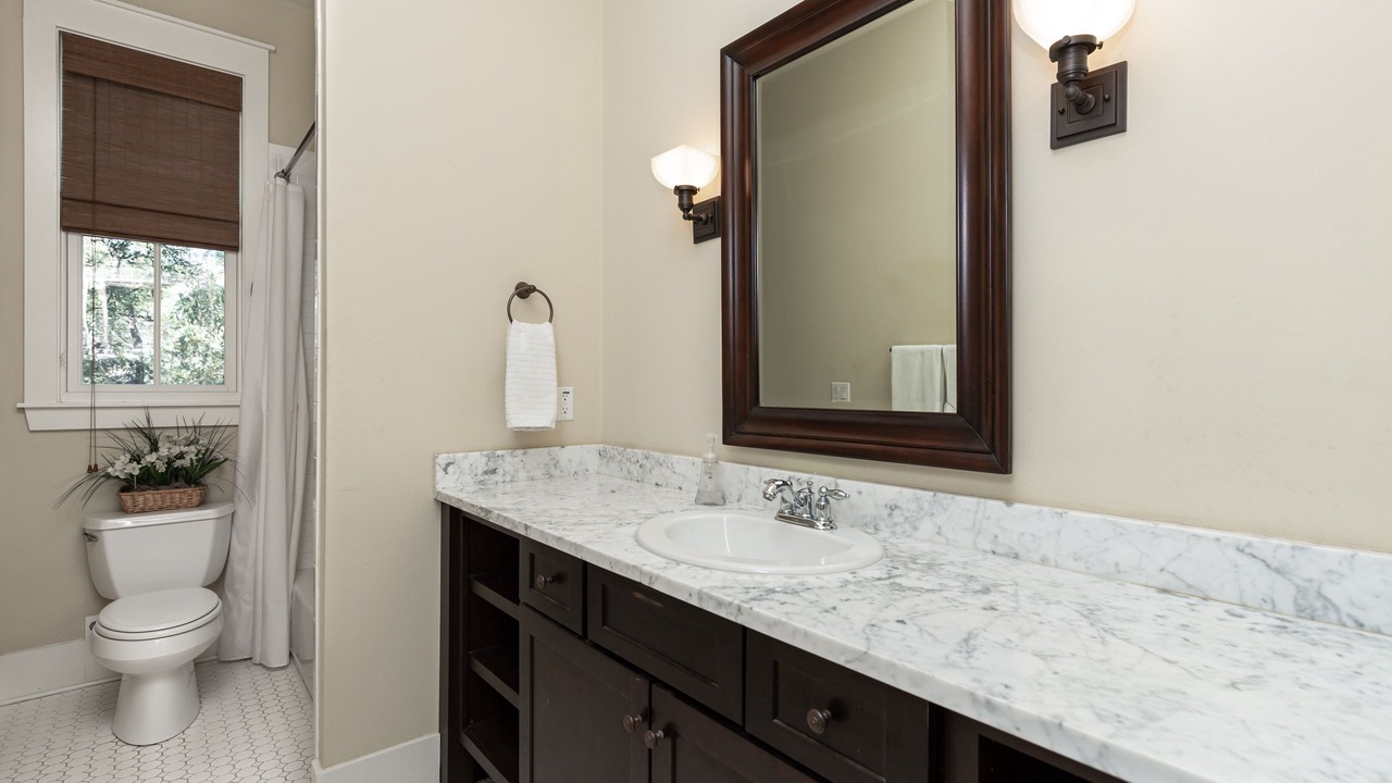 Photo of Bathroom in Apalachicola