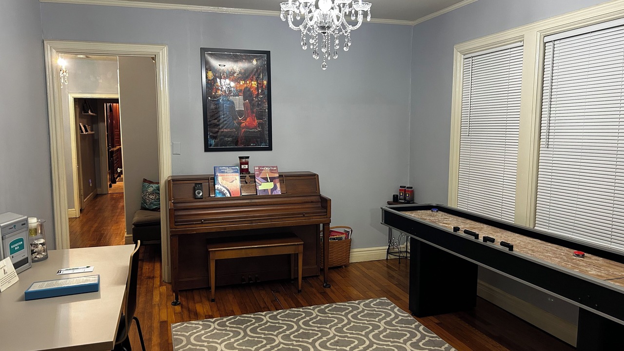 Photo of Bedroom in Historic District