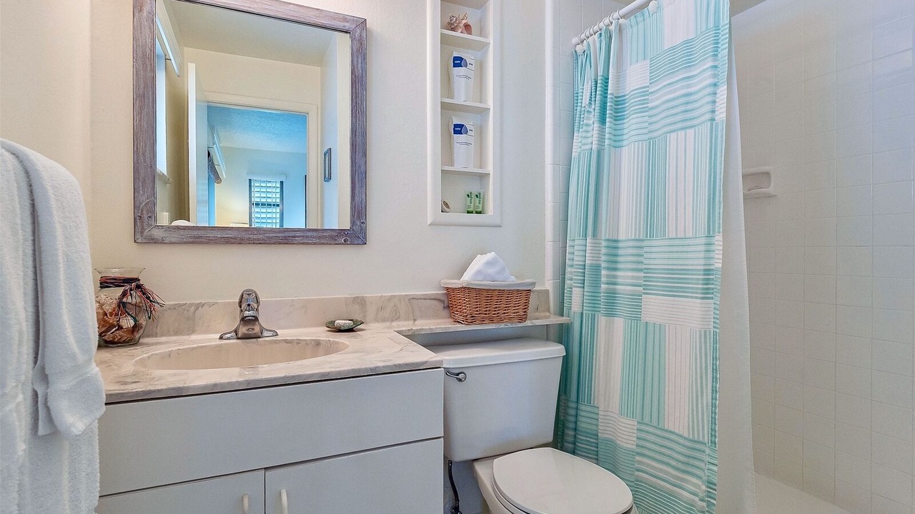 Photo of Bathroom in Tradewinds