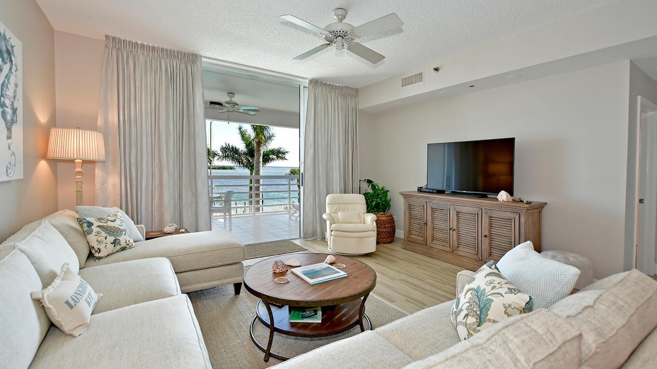 Photo of Livingroom in Whitney Beach