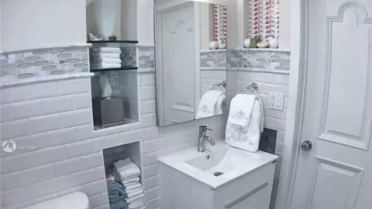 Photo of Bathroom in Tarpon River