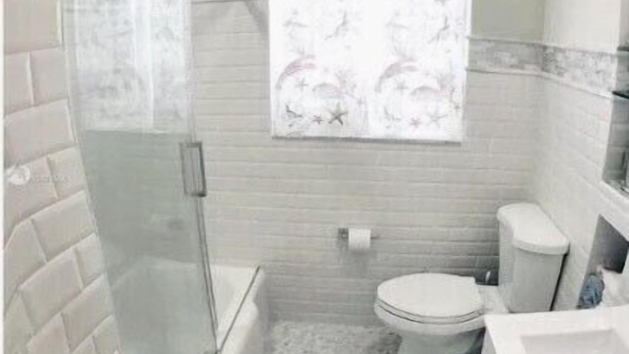 Photo of Bathroom in Tarpon River
