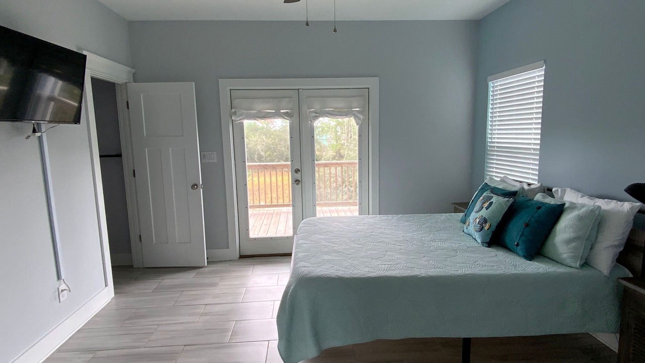 Photo of Bedroom in Surf Side Shores