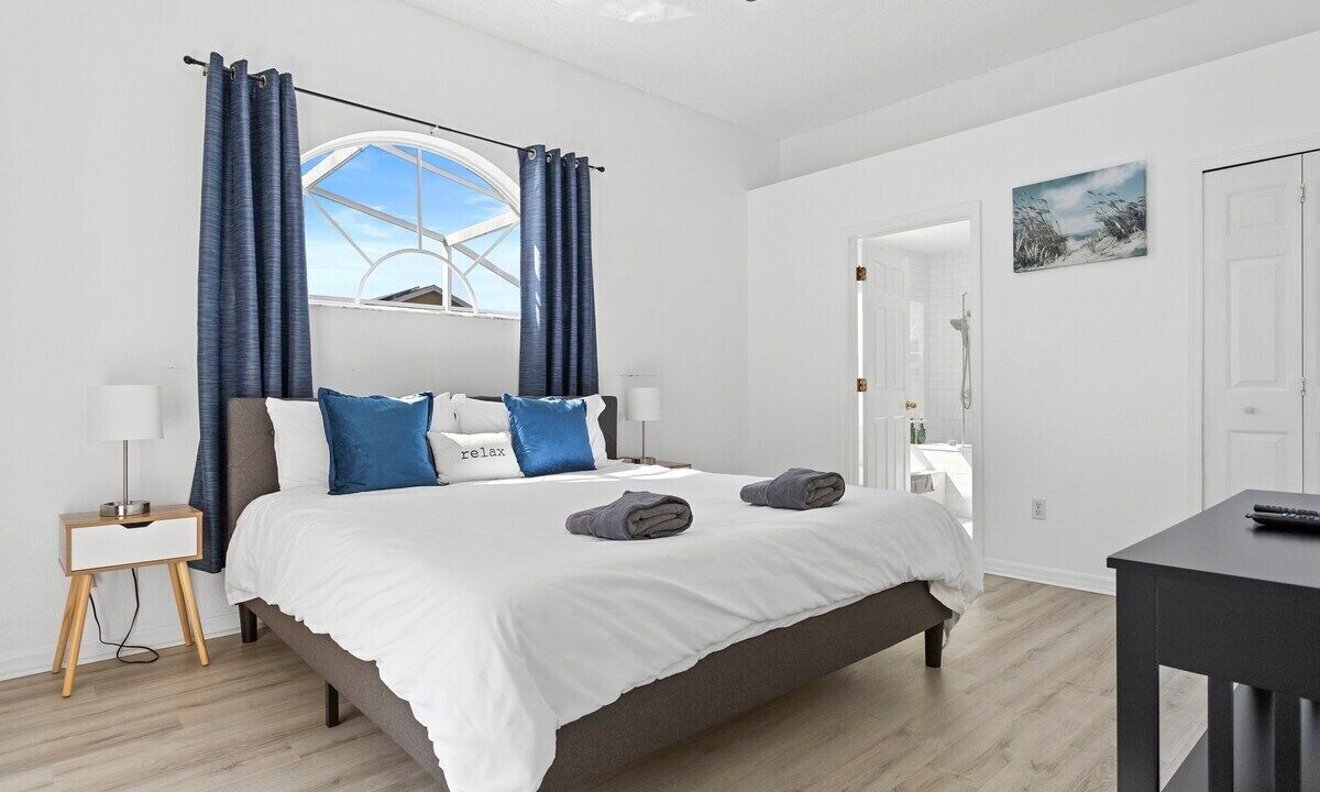 Photo of Bedroom in Lindfields