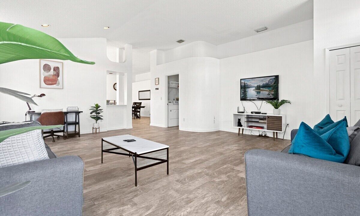 Photo of Livingroom in Lindfields