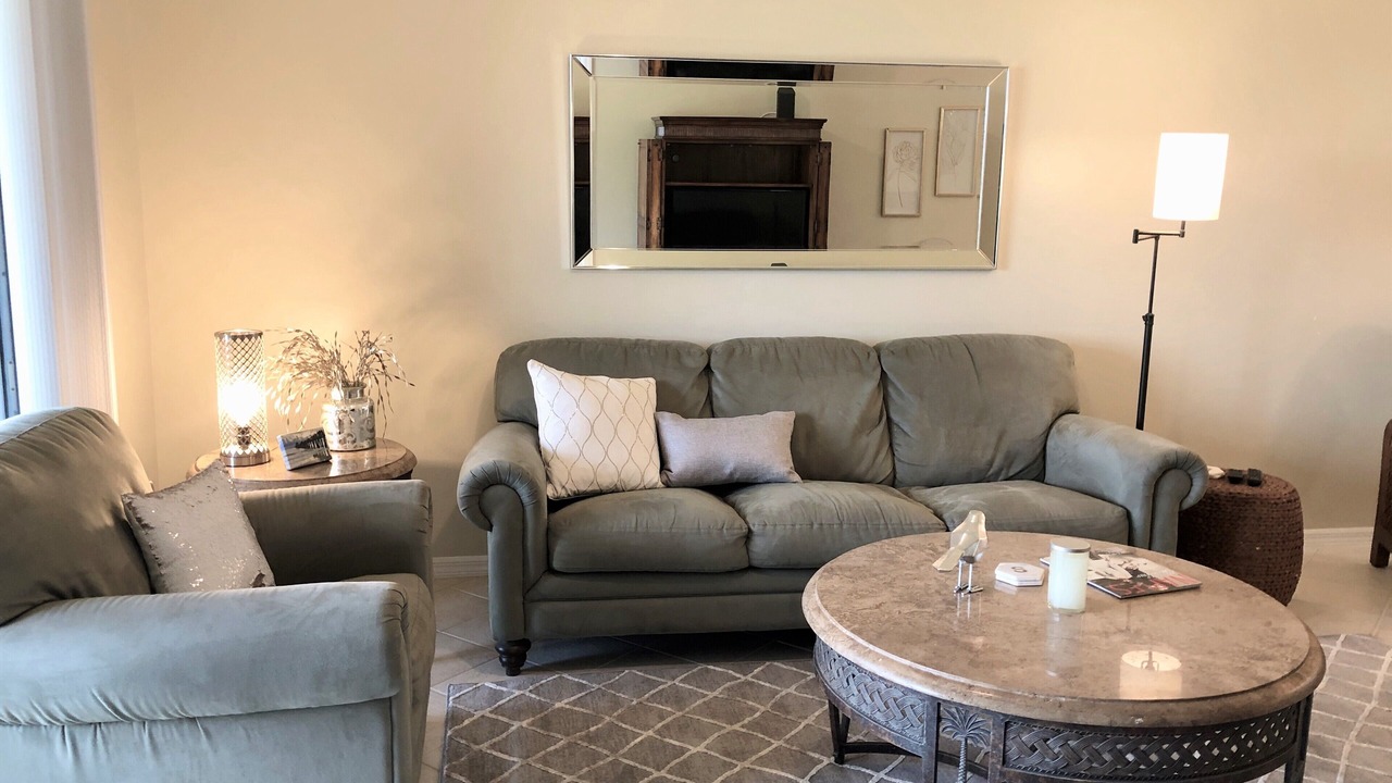 Photo of Livingroom in Naples