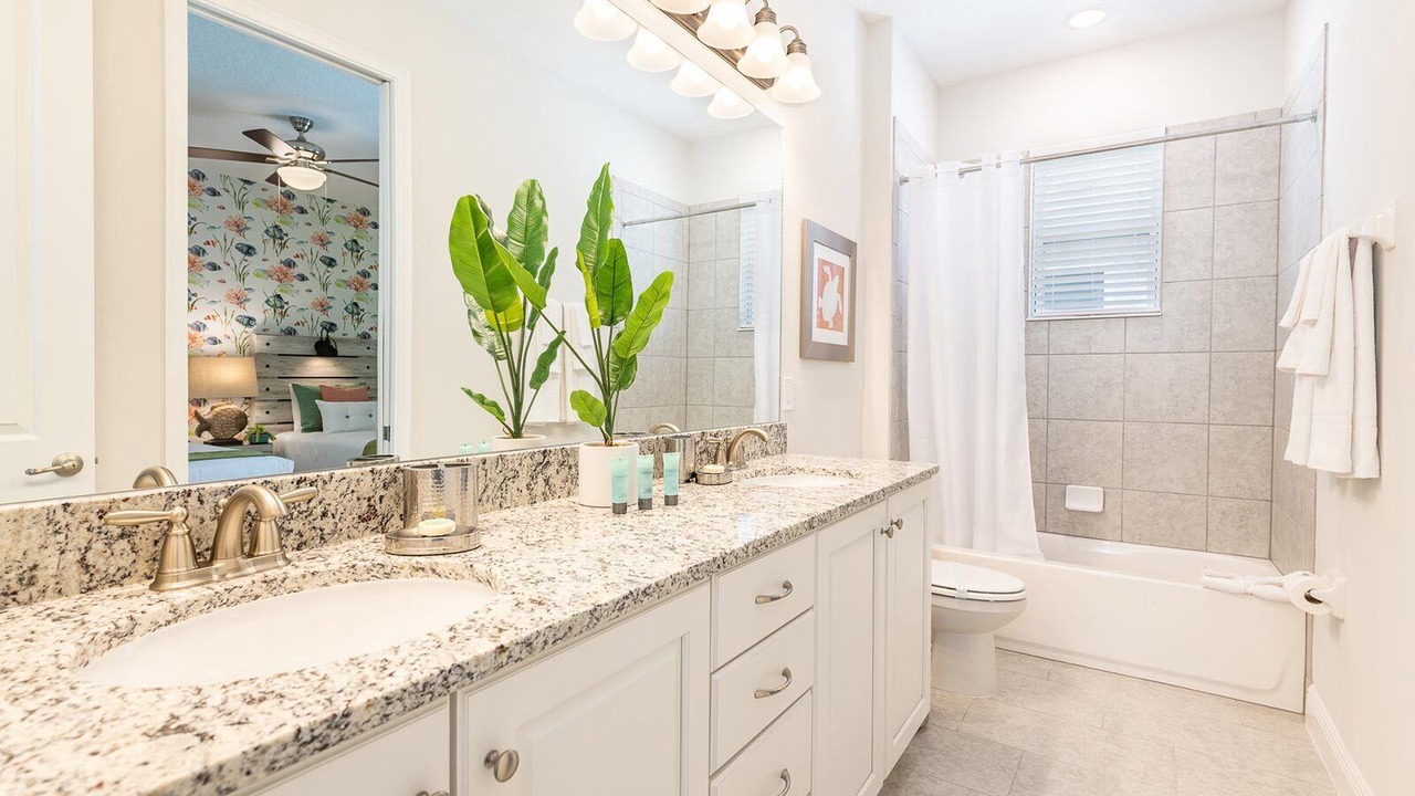 Photo of Bathroom in Bay Lake