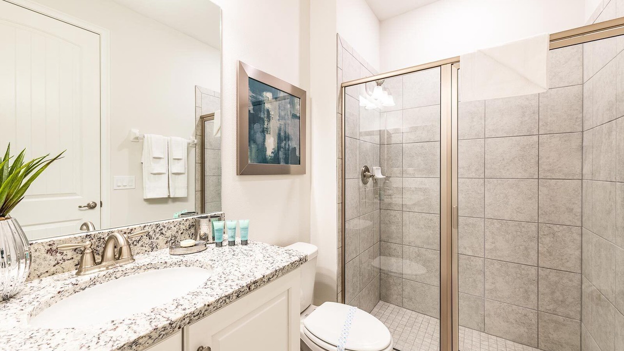 Photo of Bathroom in Bay Lake