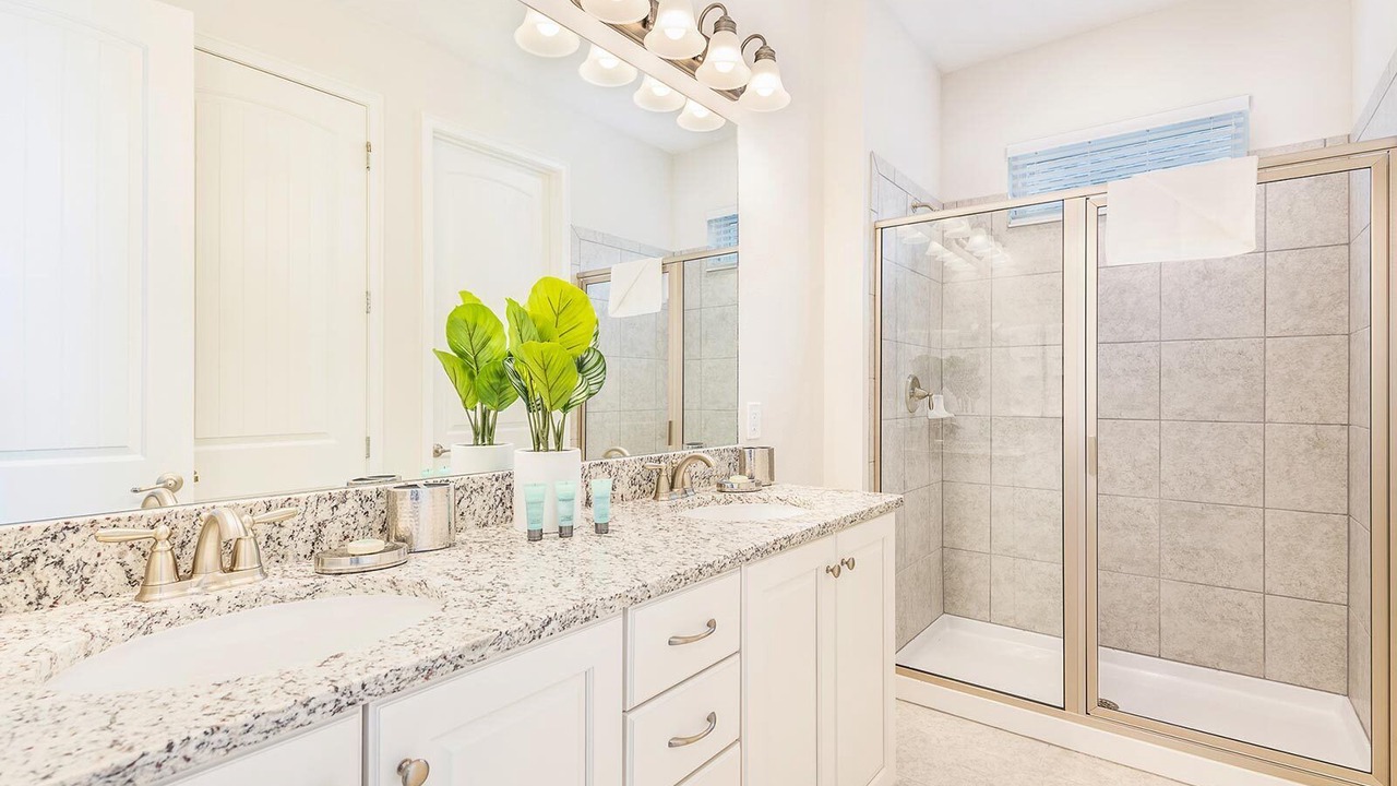 Photo of Bathroom in Bay Lake