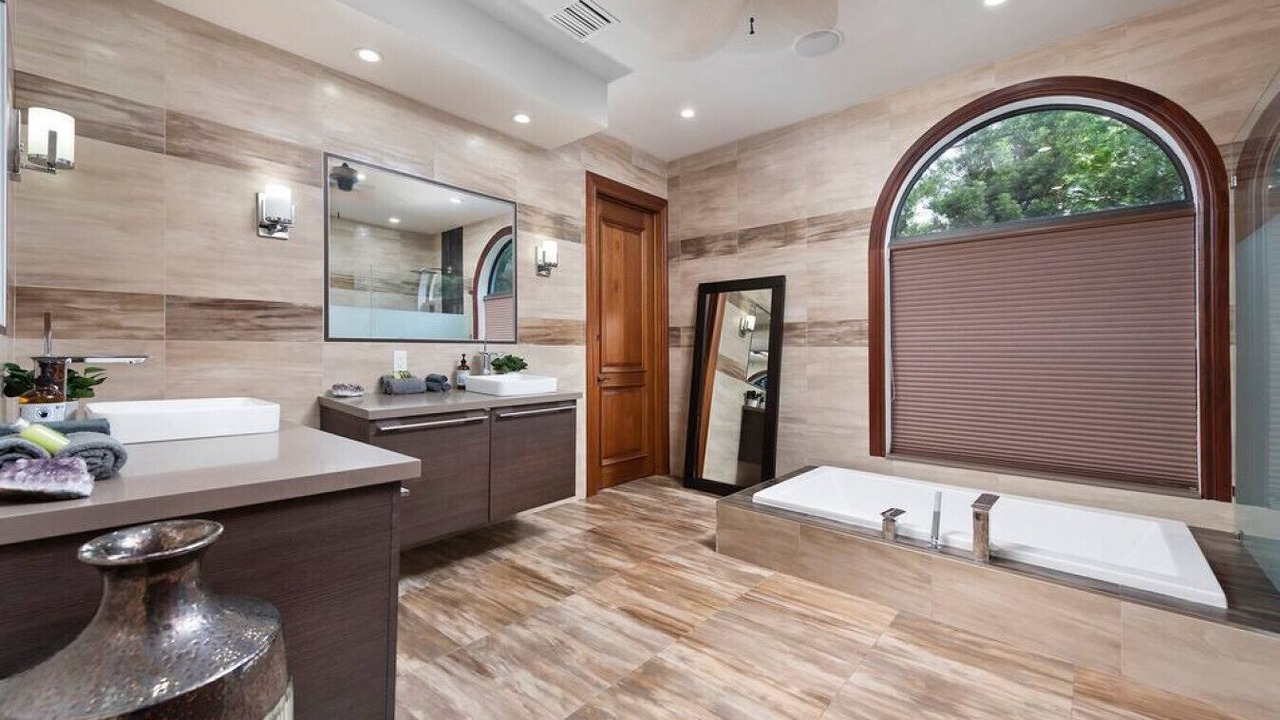 Photo of Bathroom in Downtown Fort Lauderdale