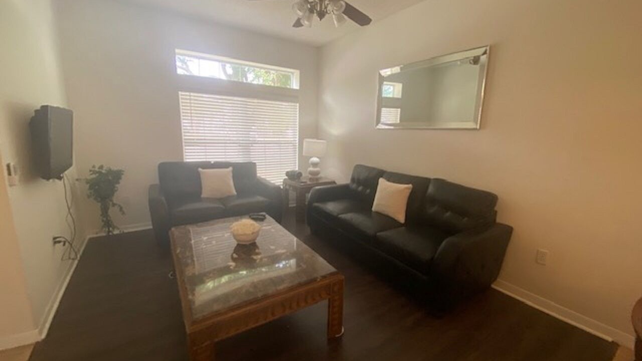 Photo of Livingroom in Thousand Oaks