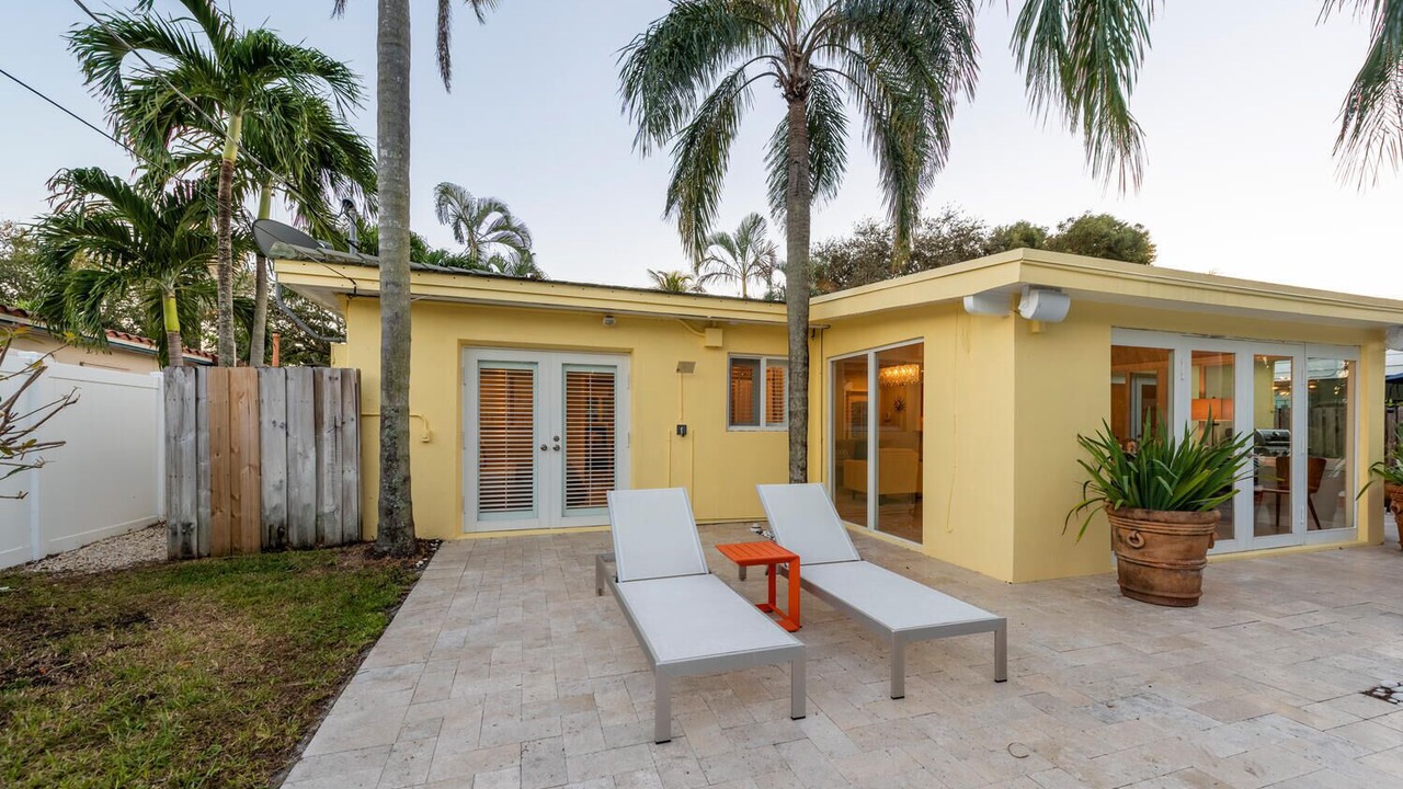 Photo of Outdoor in Poinsettia Heights
