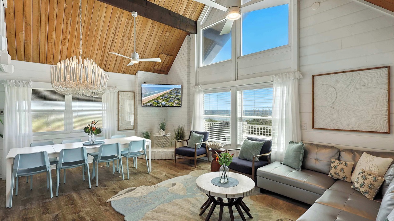 Photo of Livingroom in Marineland Acres