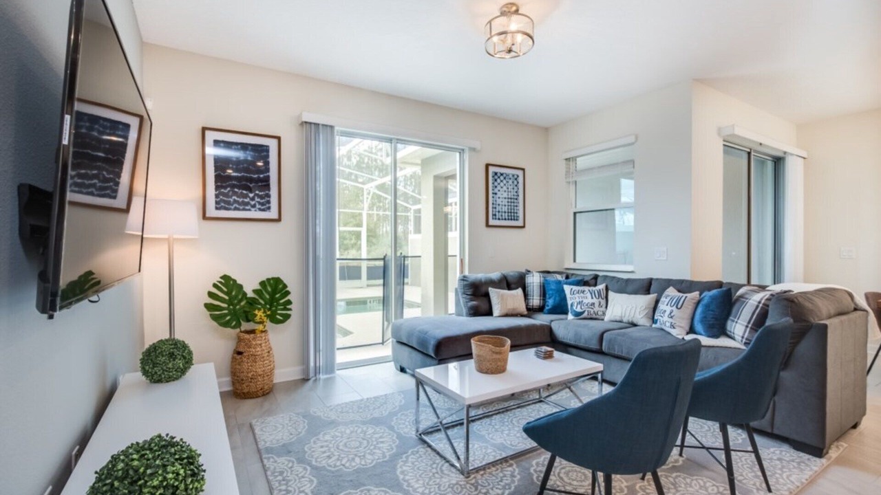 Photo of Livingroom in Davenport