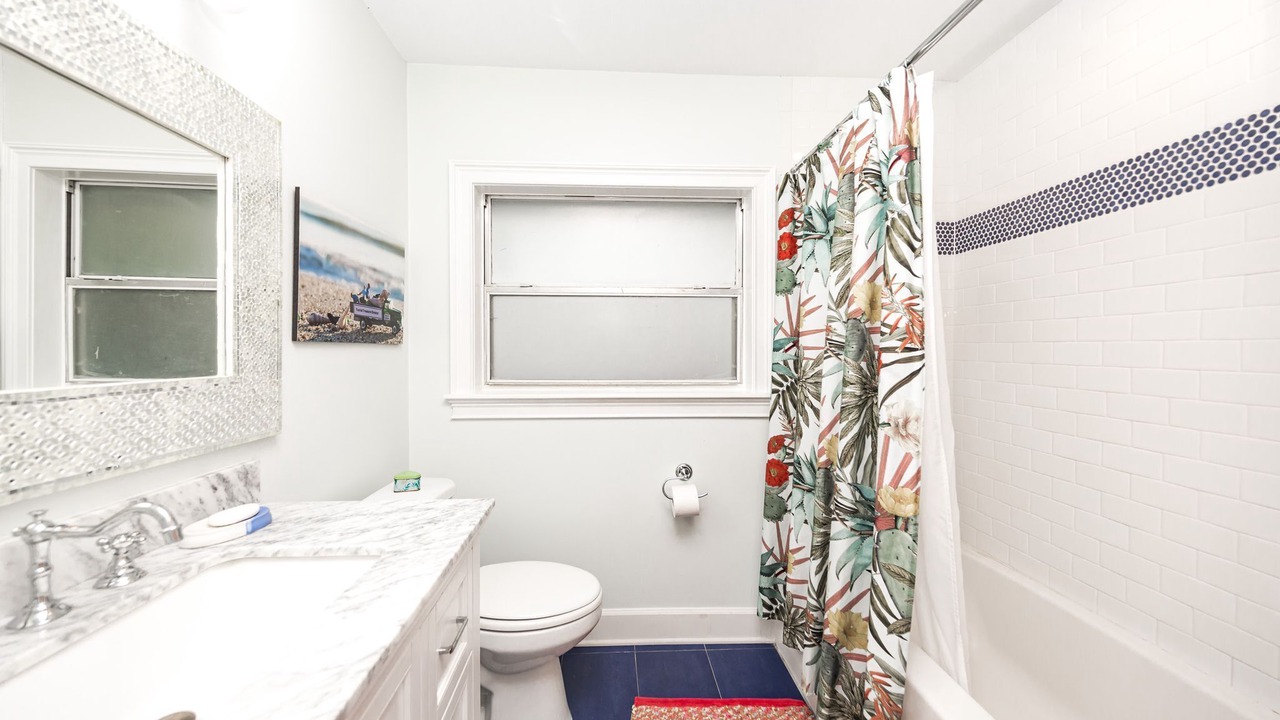 Photo of Bathroom in Apalachicola