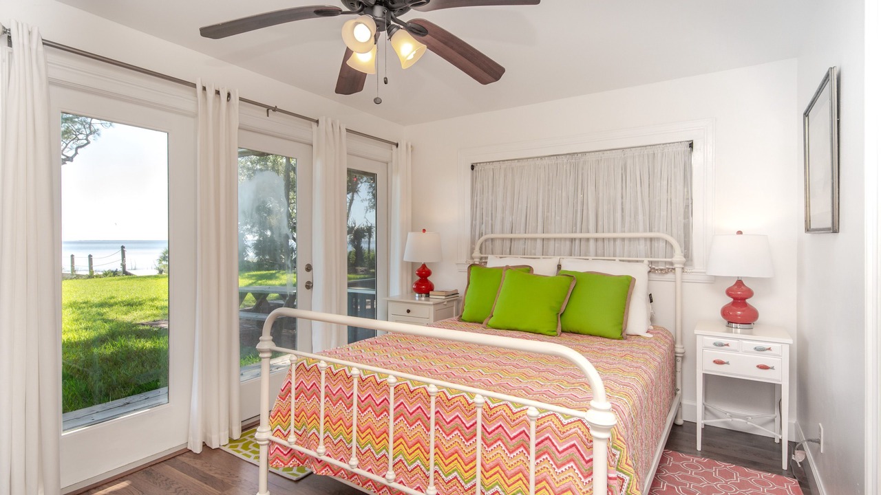 Photo of Bedroom in Apalachicola