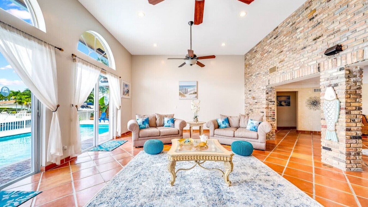Photo of Livingroom in Pompano Isles