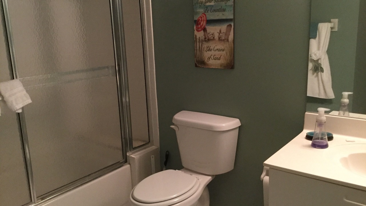 Photo of Bathroom in Biggar