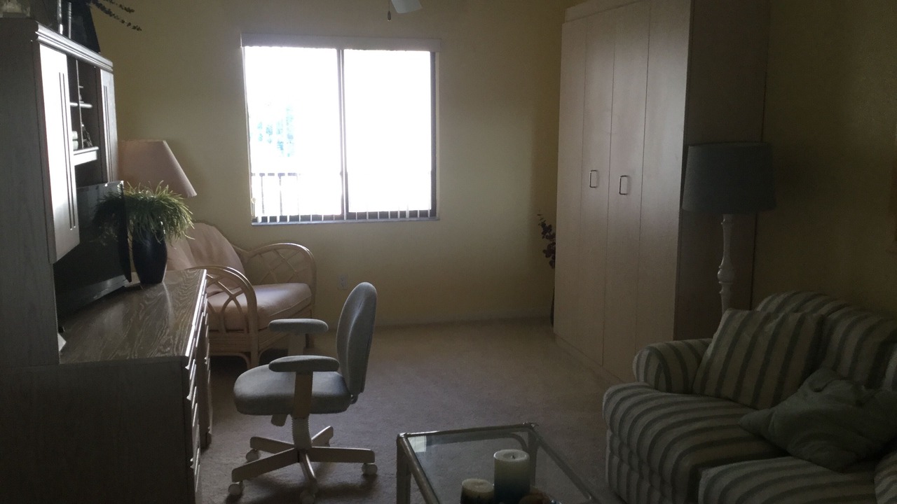 Photo of Livingroom in Biggar