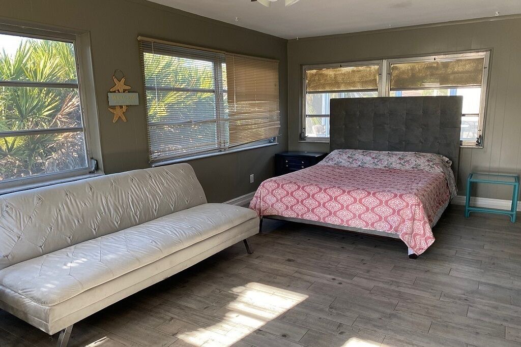 Photo of Bedroom in Belleair Beach