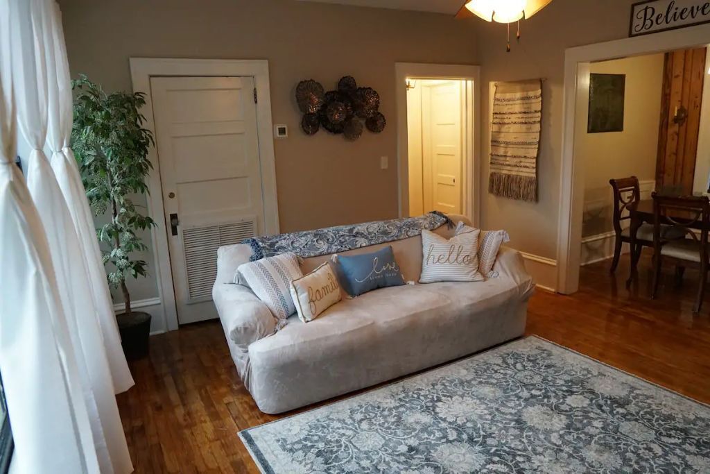 Photo of Livingroom in Avondale