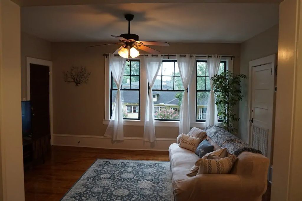 Photo of Livingroom in Avondale