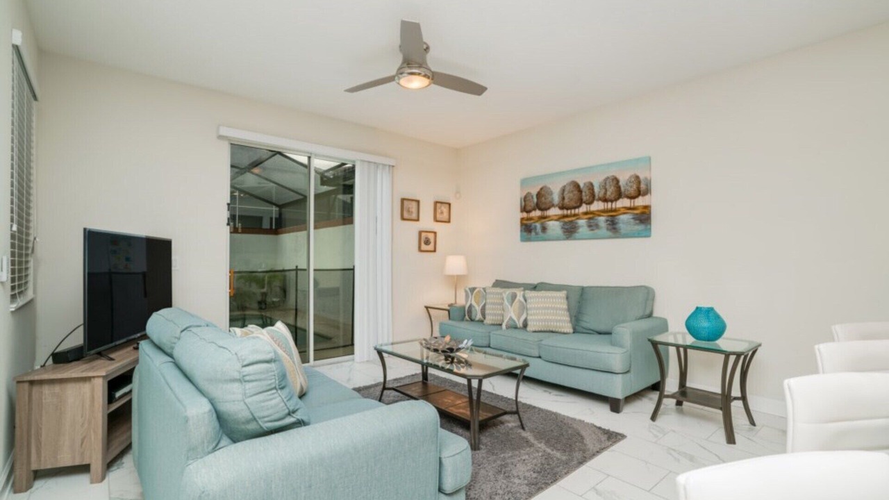 Photo of Livingroom in Davenport