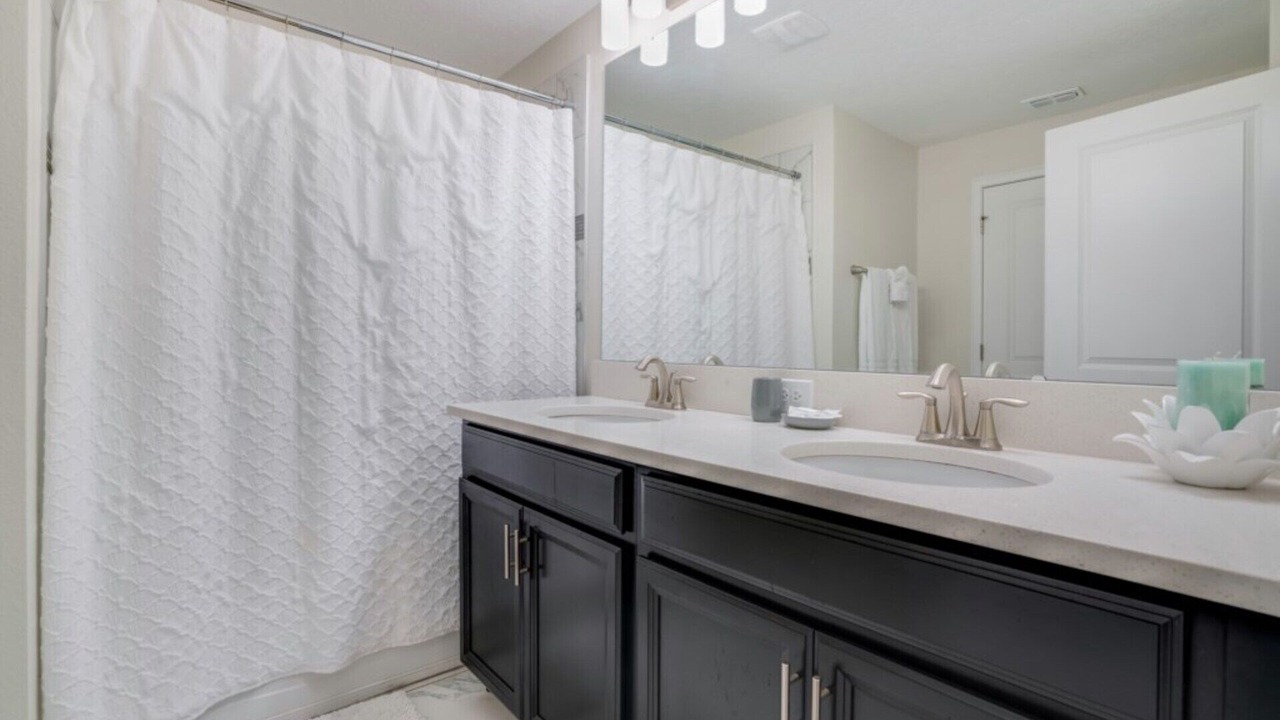 Photo of Bathroom in Davenport