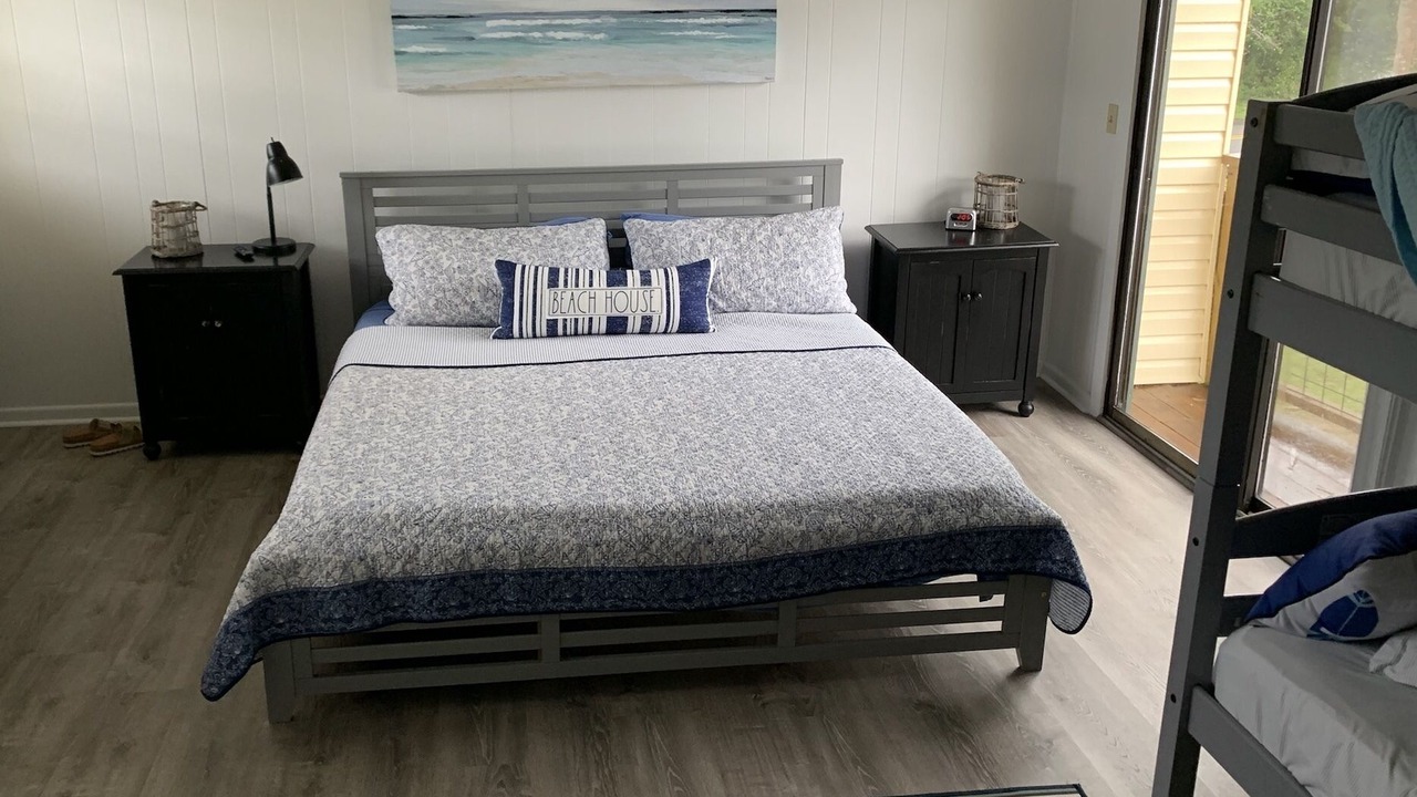 Photo of Bedroom in Alligator Point
