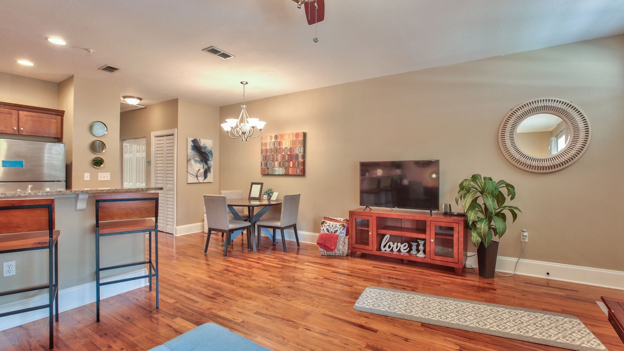 Photo of Livingroom in Tallahassee