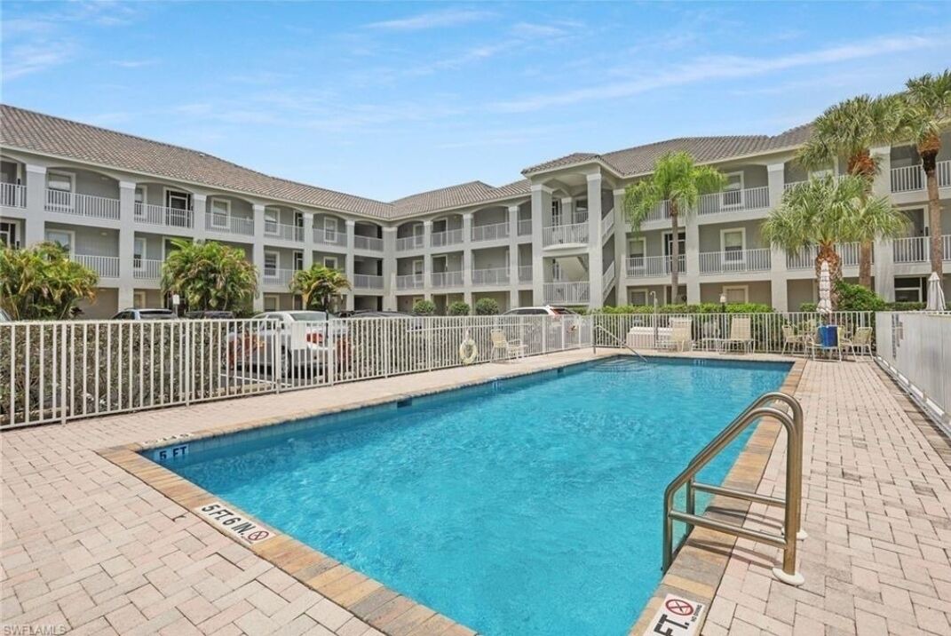 Photo of Outdoor in Vanderbilt Beach
