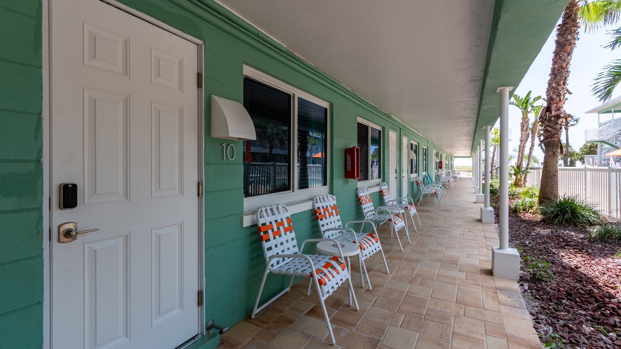 Photo of Patio Balcony in Treasure Island