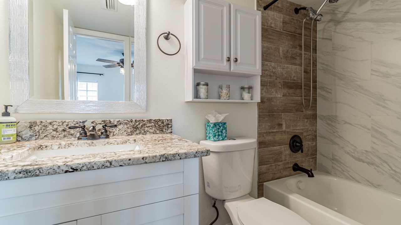 Photo of Bathroom in Courier City - Oscawana