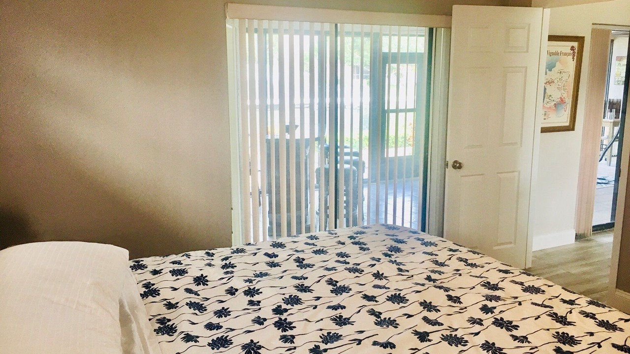 Photo of Bedroom in Apollo Beach
