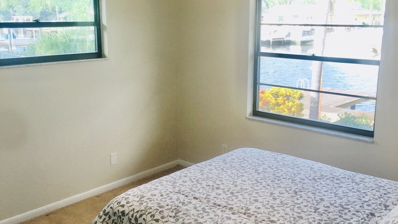 Photo of Bedroom in Apollo Beach