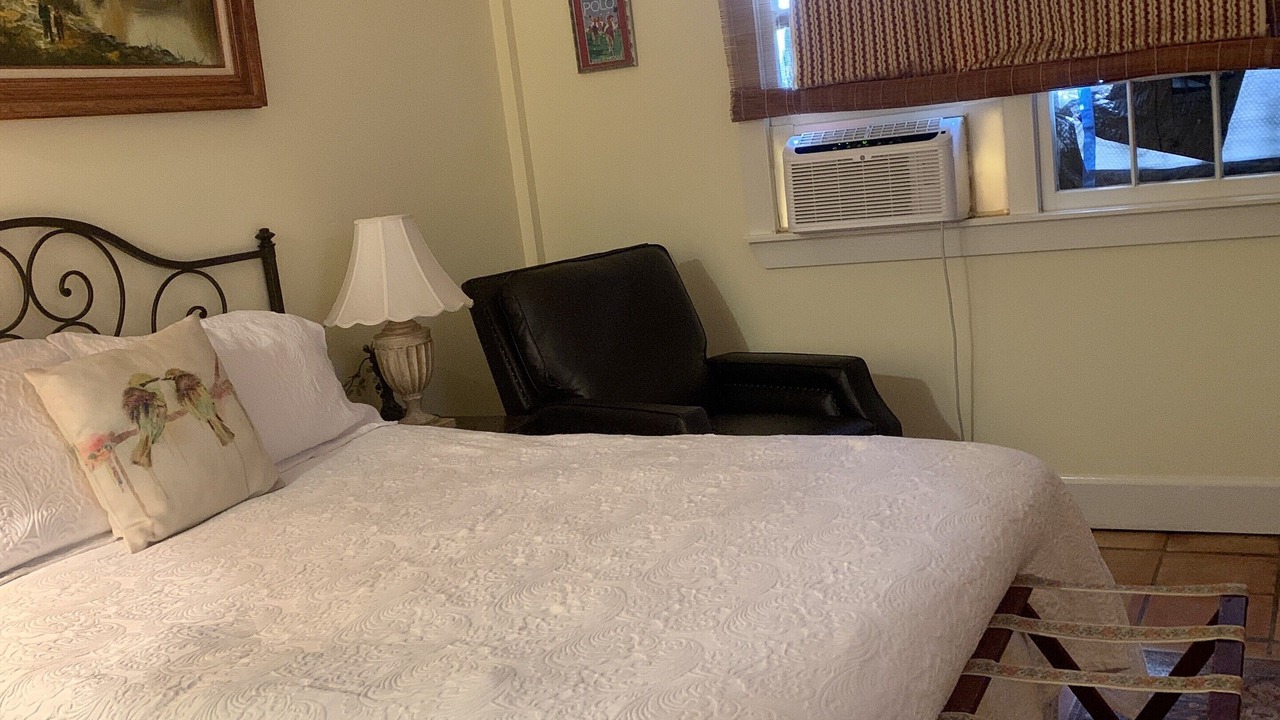 Photo of Bedroom in Point Clear