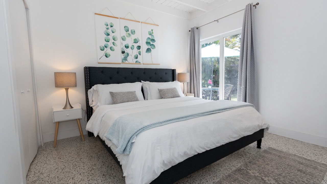 Photo of Bedroom in Northeast Miami