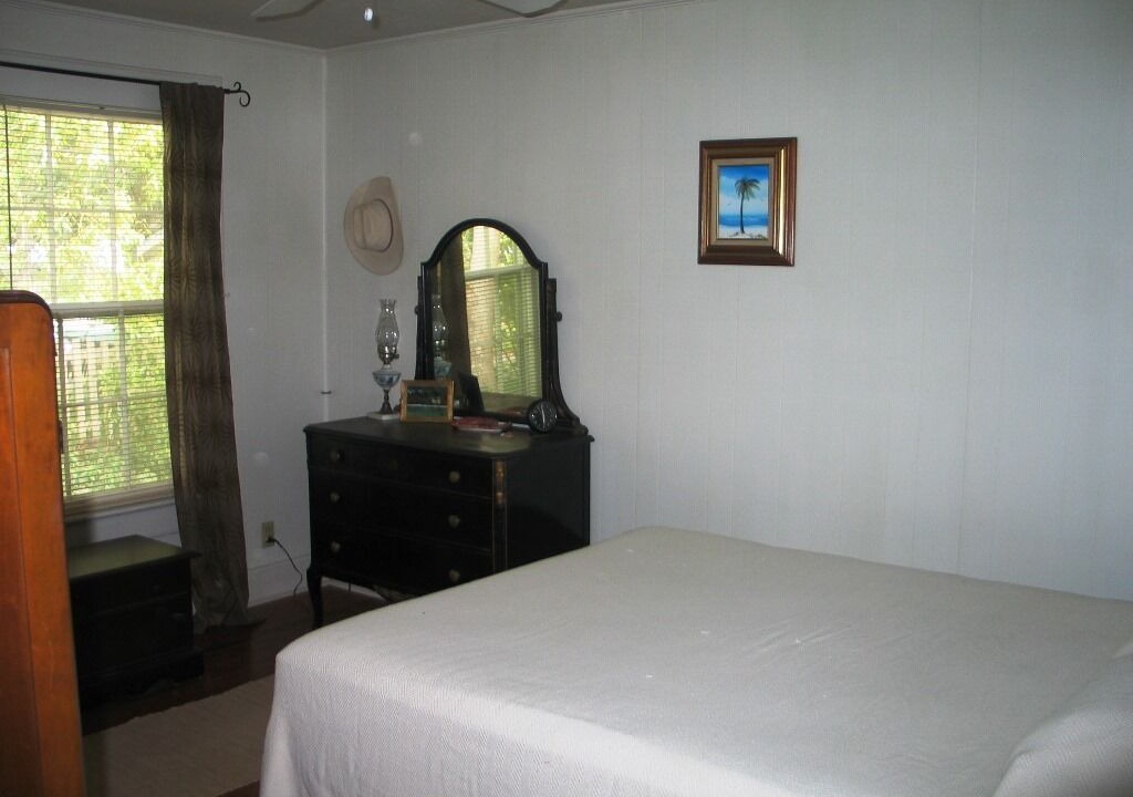 Photo of Bedroom in Apalachicola