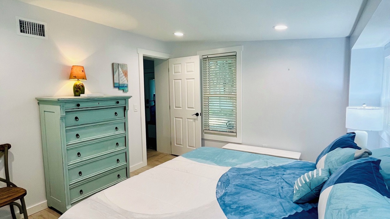 Photo of Bedroom in Apalachicola