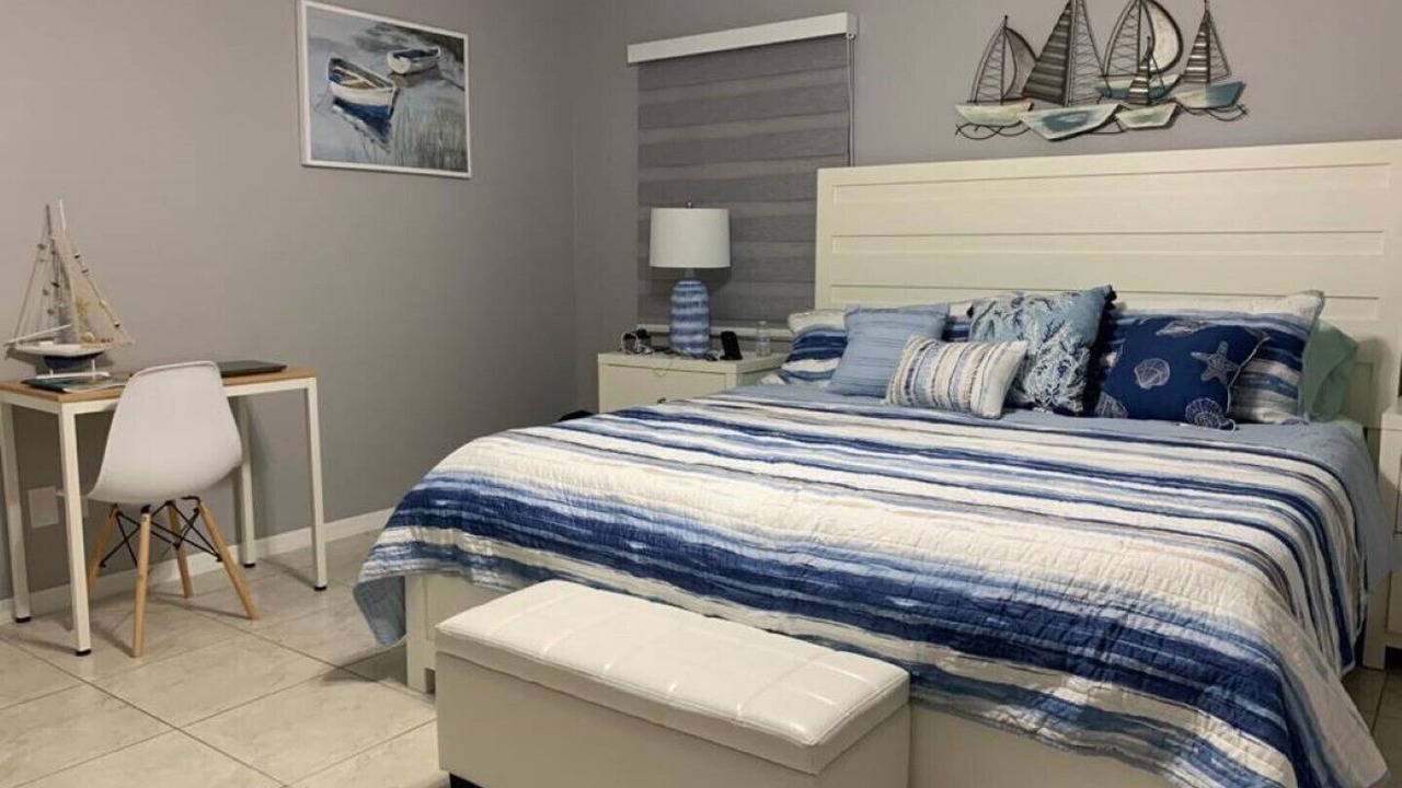 Photo of Bedroom in Florida Ridge