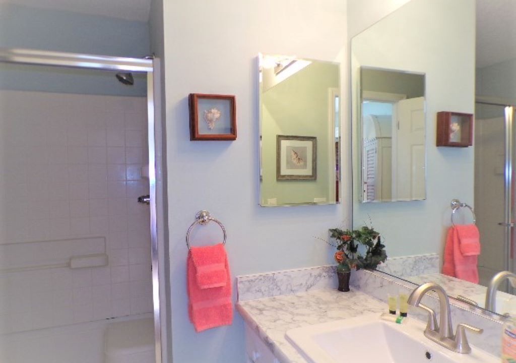 Photo of Bathroom in Duval